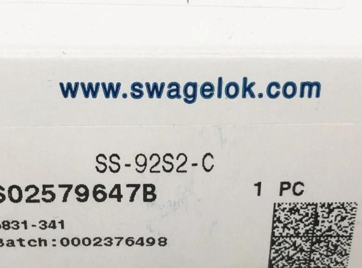 New Swagelok SS-92S2-C Actuated Toggle Valve 1/8" Tube Fitting SS316 NC