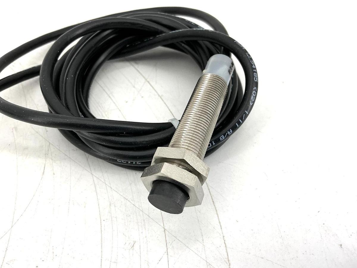 New Eaton E57P-12UPN4-C2 Ser M1 Inductive Sensor 3-Wire 10-48VDC NO Cable 2meter
