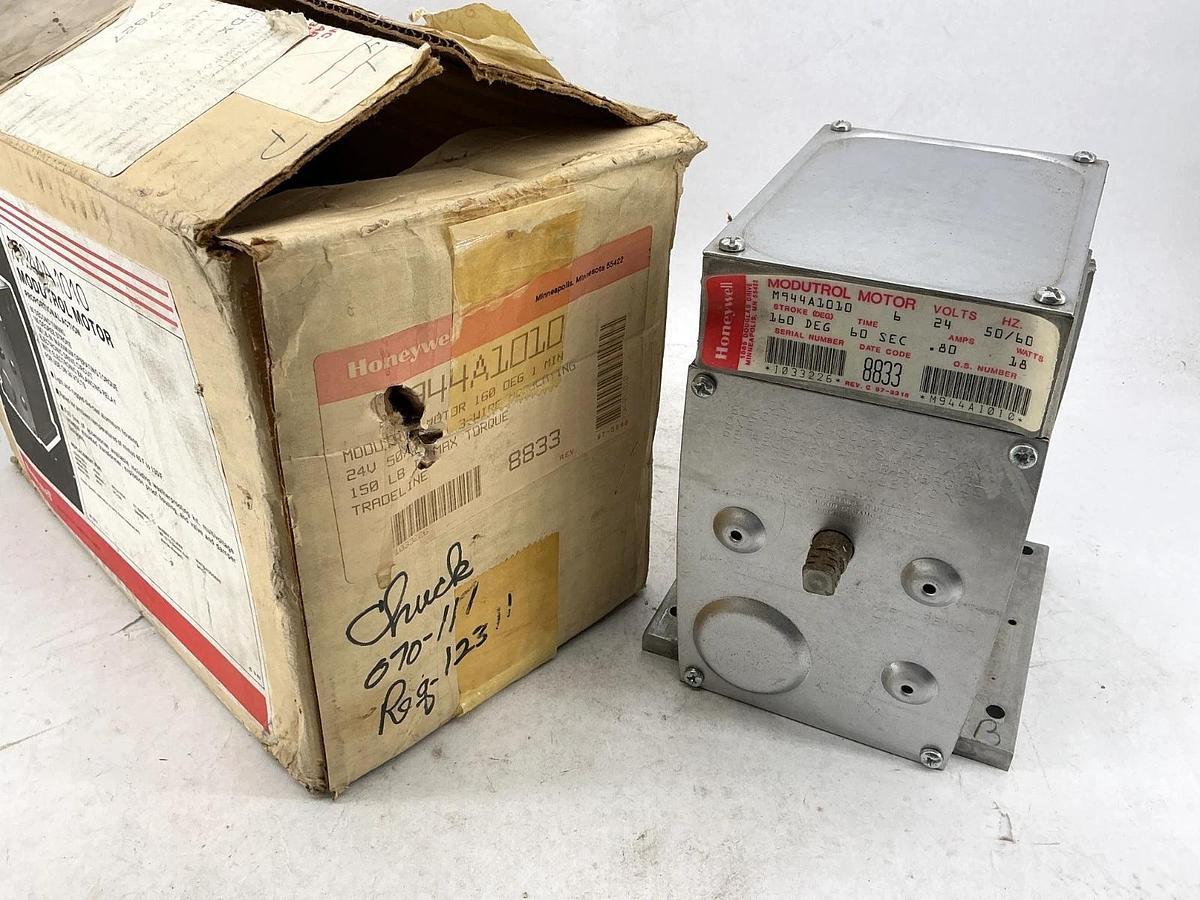 New Honeywell M944A1010 Modutrol Motor Time-60sec Stroke-160DEG 0.80A 24V 18W