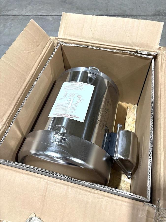 New Sterling Electric XPY754PHA 7.5HP SS TEFC Motor 230/460V 1800RPM 213TC Frame