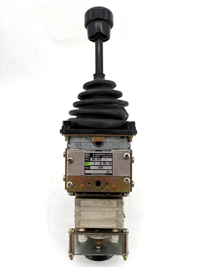 Used Gessmann VV64 2-Axis Joystick Controller Spring Returns to Center 6A 250V