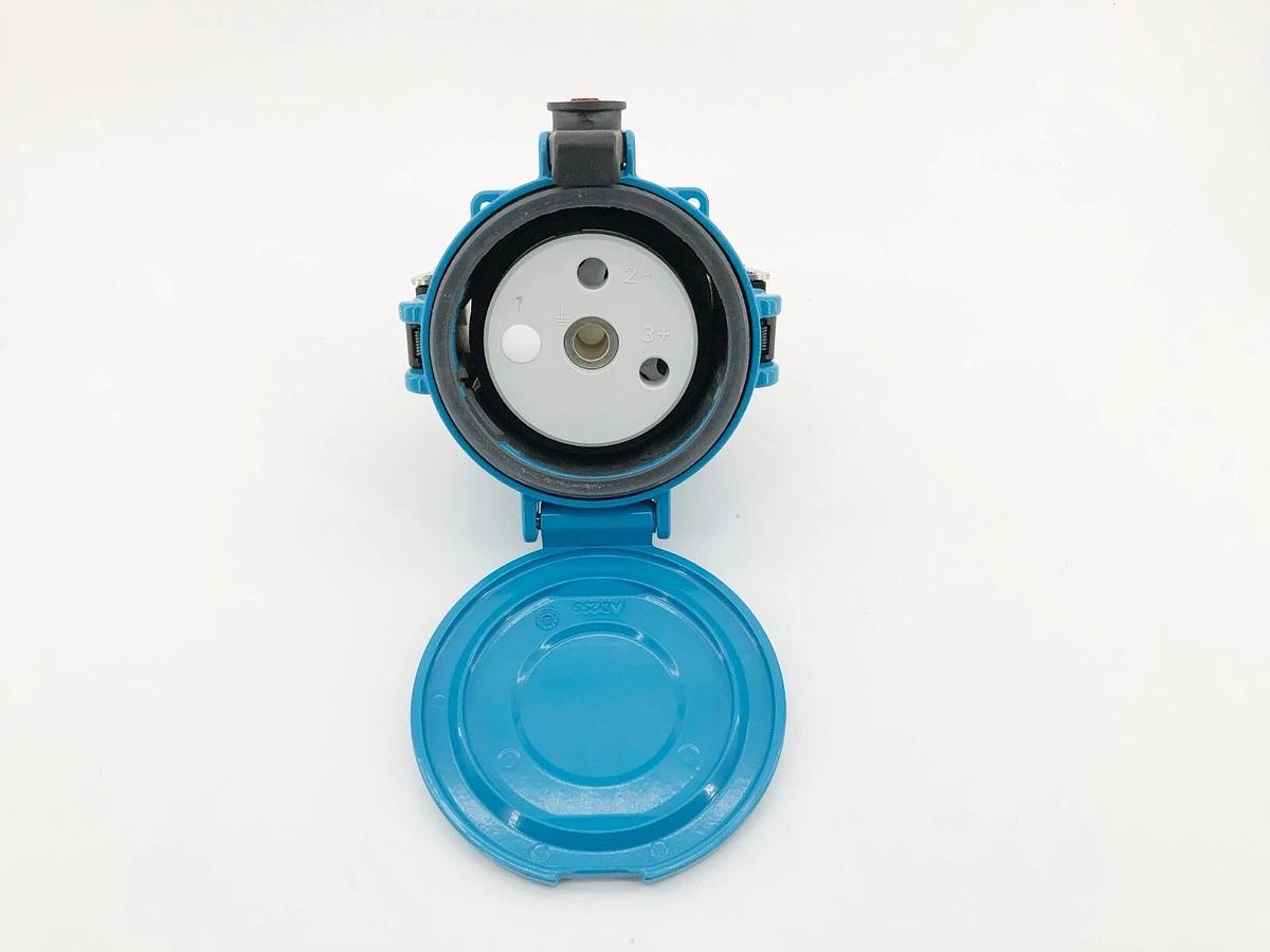New Meltric 37-24209 Receptacle 200A 2P+G 250VDC DSDC2 - Missing Gasket