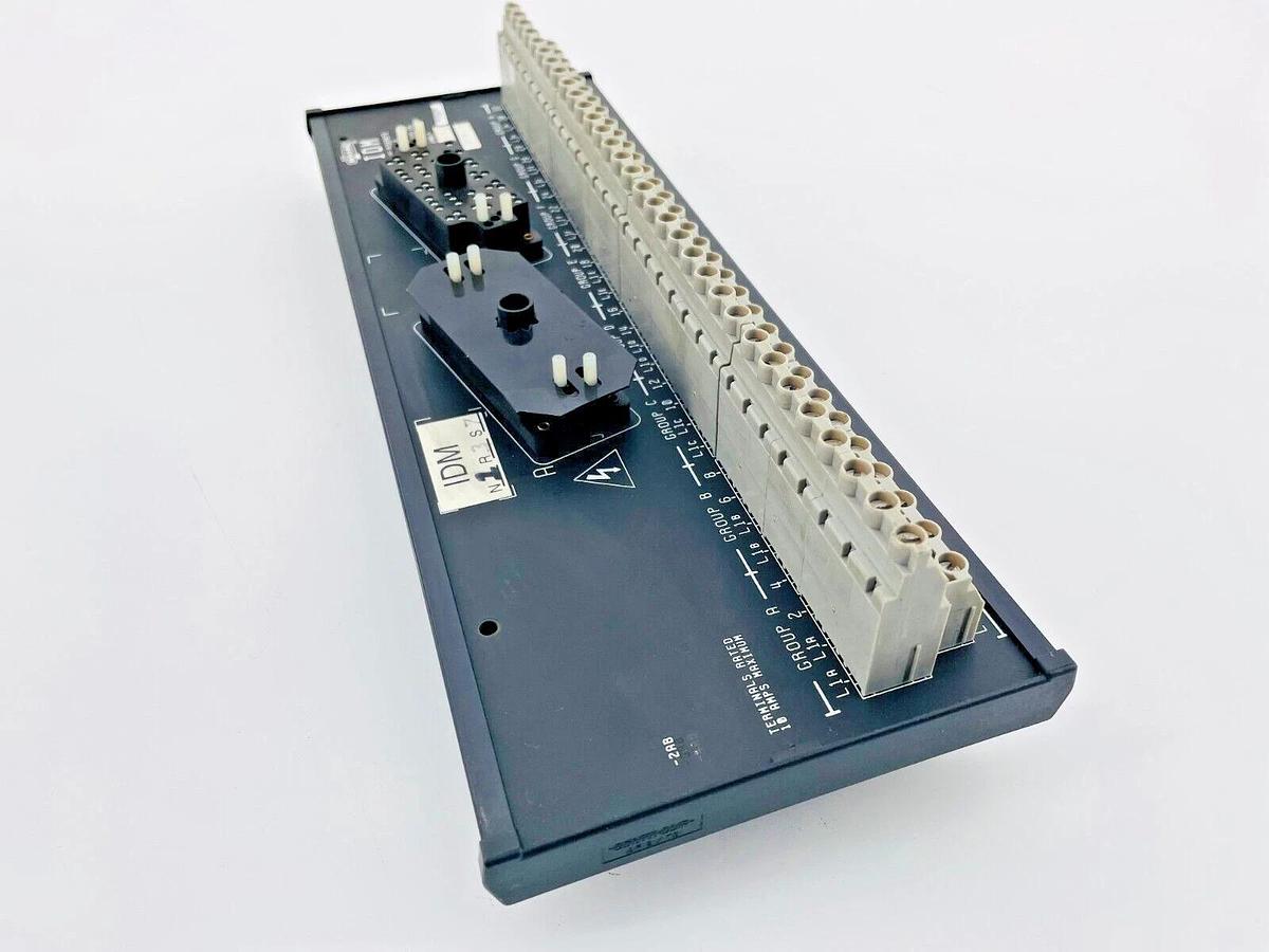 Used Moore 16193-21-1 Input Discrete Module 230VAC00742082