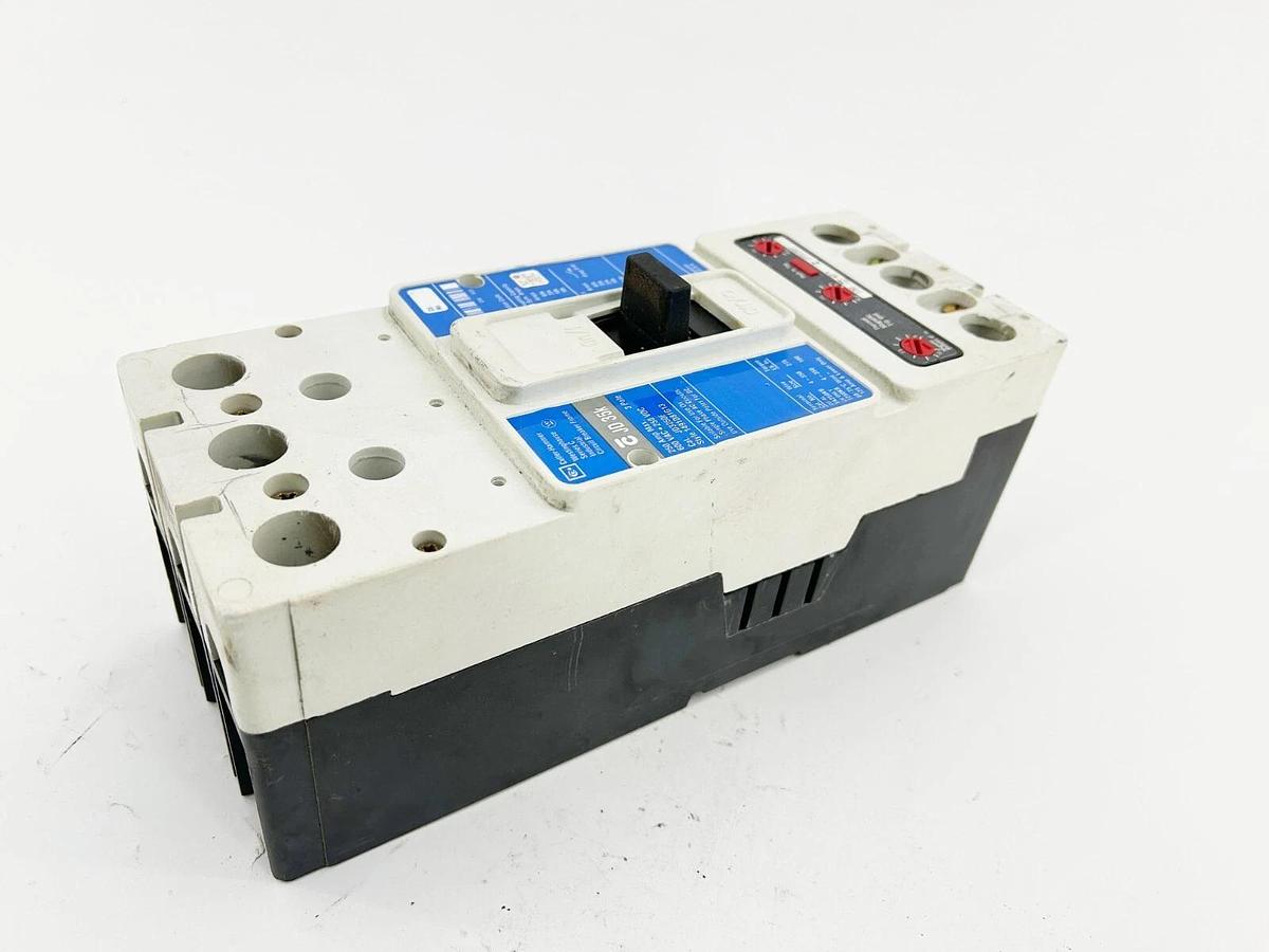 Used Cutler Hammer JD3150 Circuit Breaker 150A 3P 600VAC 250VDC JD3250F + JT3150T