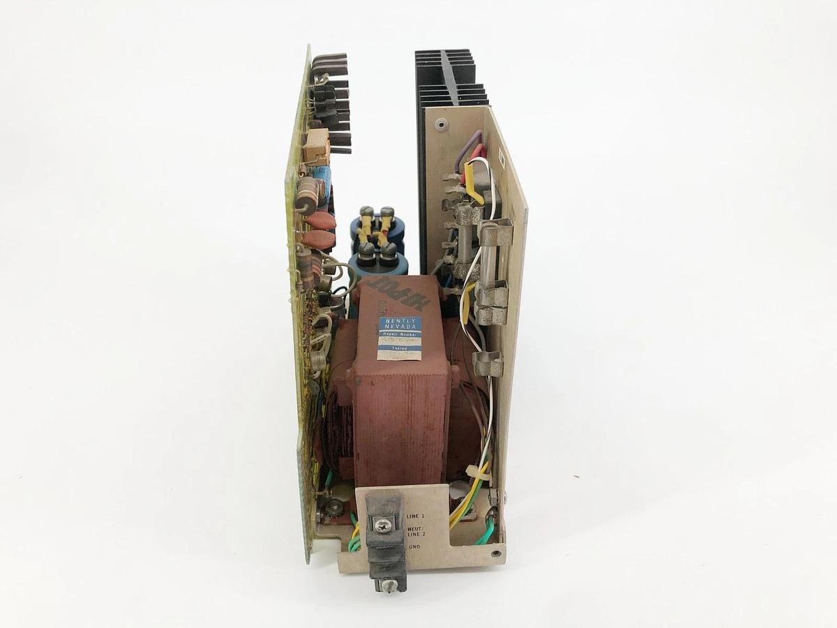 Used Bently Nevada 90050-01-01-00-01-01-01-01 Power Supply 9000 Series 95-125VAC