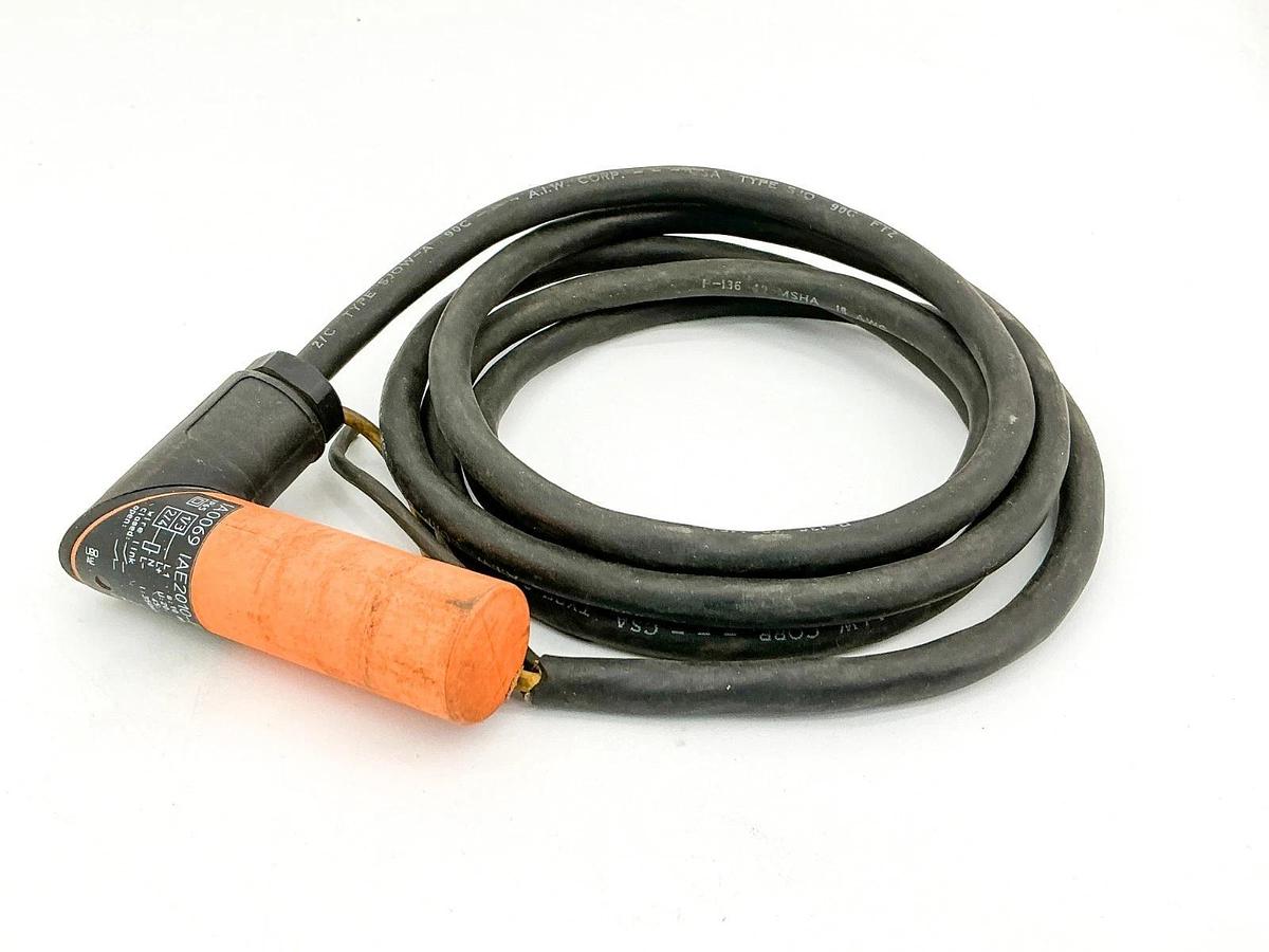 Used IFM IAE2010-FBOA Proximity Switch Sensor 250V 10mm Sens 100mA IA0069