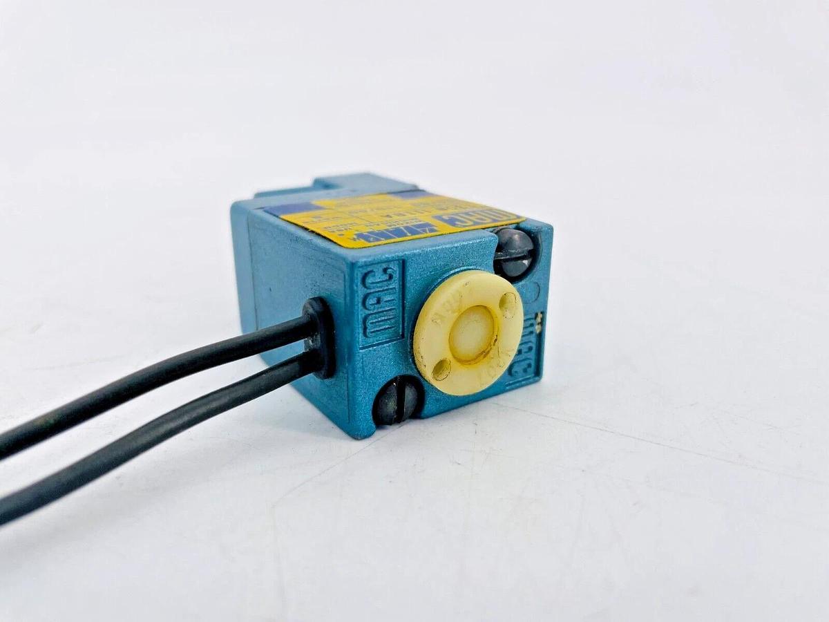 Used Mac Valves 130B-111BA Solenoid Valve 110/120V 6W 130B111BA
