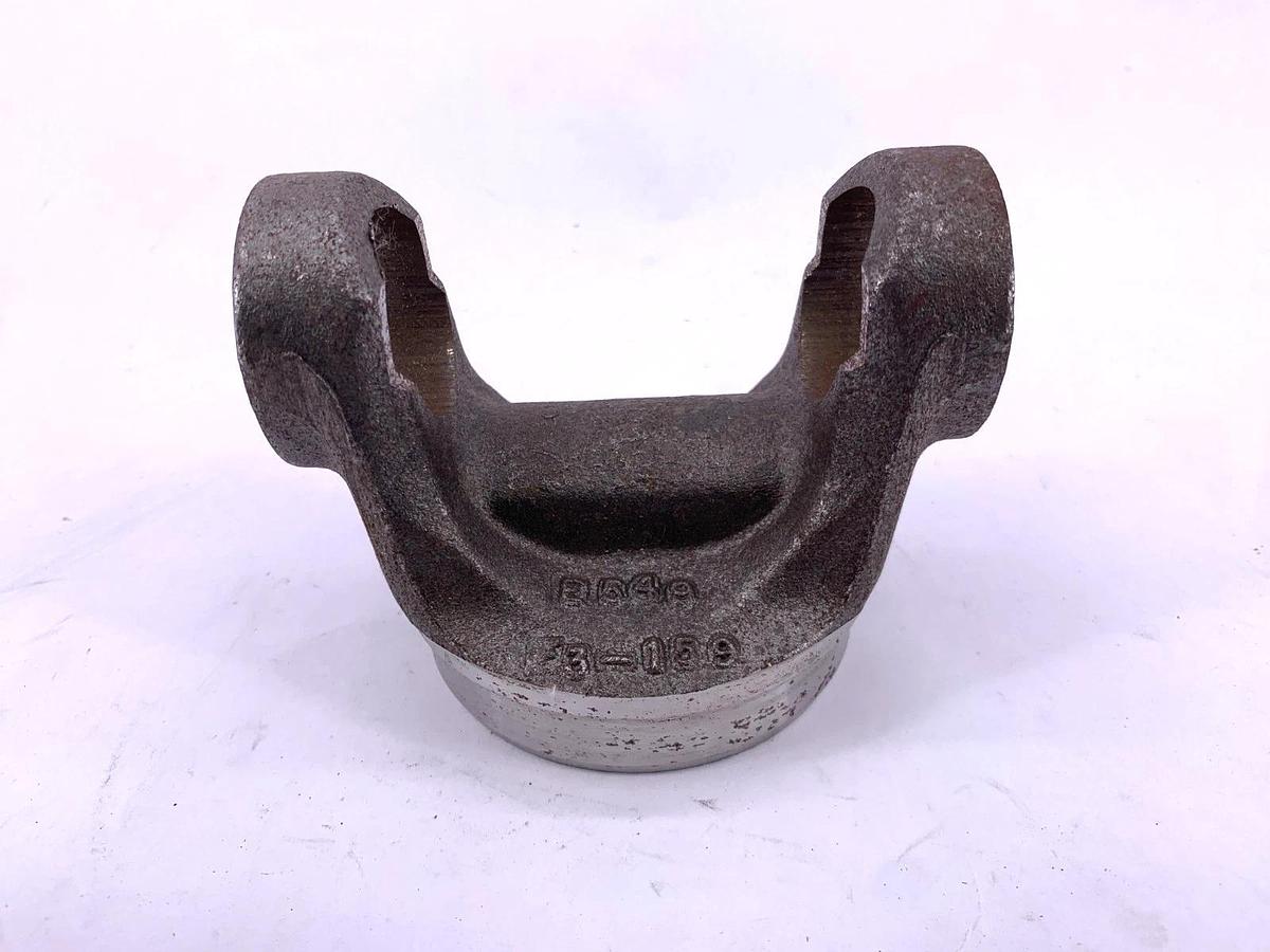 New Spicer 3-28-567 Tube Yoke Driveshaft 3.50" X 0.95"