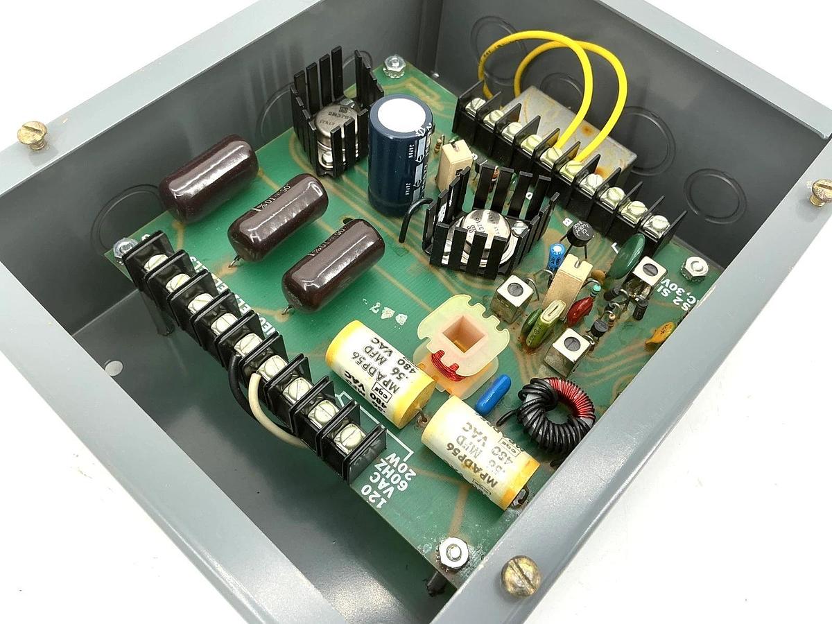 New Unbranded CTME Command Transmitter Indicating LEDs 10X8X4 20W 120VAC 60HZ