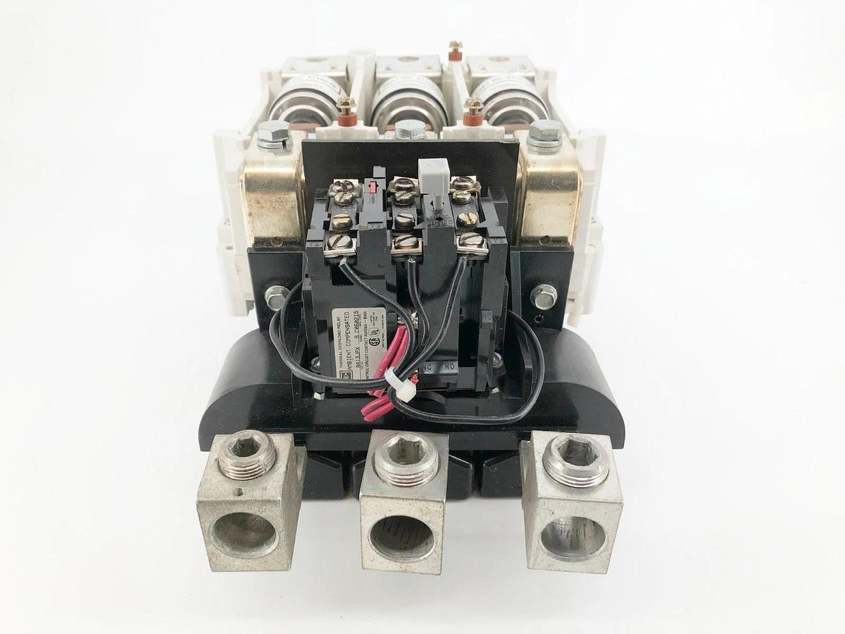 New Cutler-Hammer V200M5CJC Vacuum Starter Size 5 110/120V Coil 270A - No Box