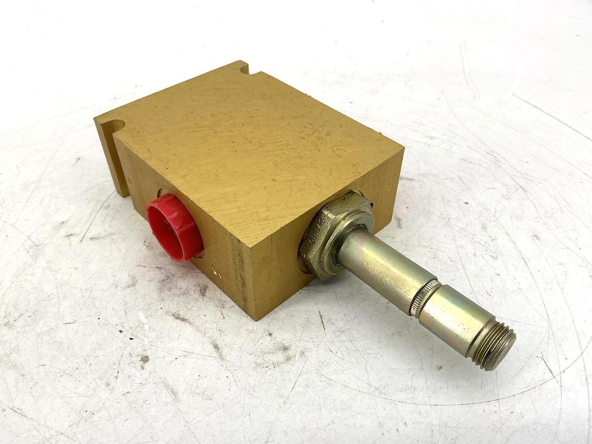 New Eaton Vickers SV1-10-4-6T115 Solenoid Valve SV11046T115 - No Box