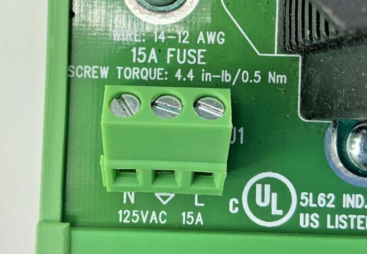 Lot of 2 New Facts Engineering FA-REC3 DIN Rail Receptacle 3-Outlet 15A 125VAC