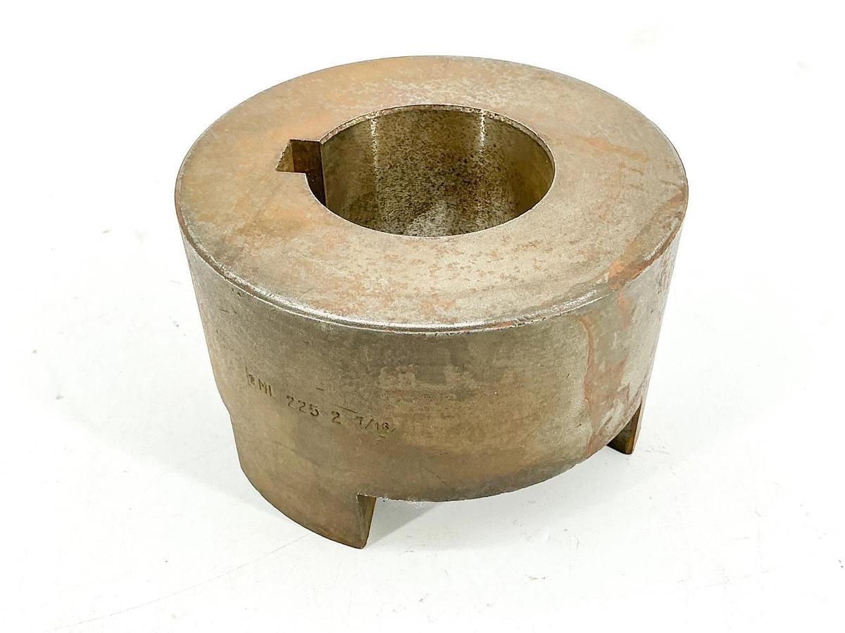 Used ML225 2-7/16 Coupling Jaw 2-7/16 Bore