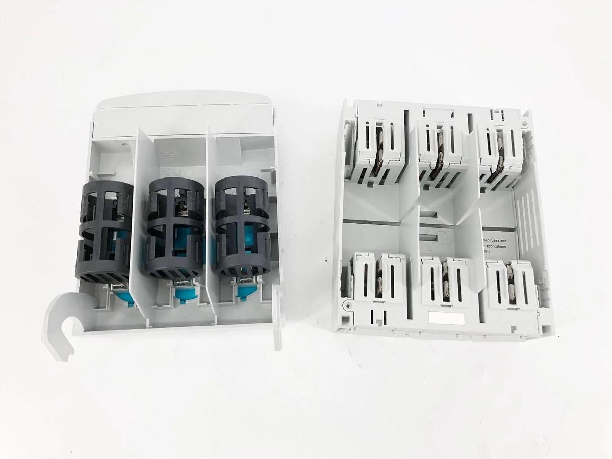New Wohner 33409 Quadron Fuse Holder Panel Mount 200A 600VAC Class J