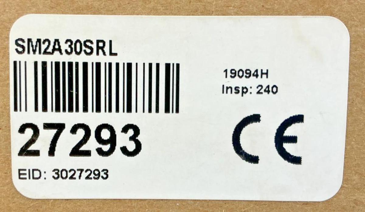New Banner Engineering SM2A30SRL Photoelectric Sensor 24-240VAC 50/60HZ 27293