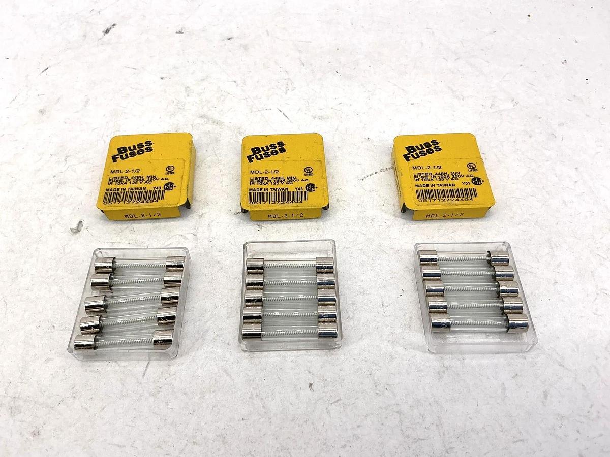 Lot of 15 New Bussmann MDL-2-1/2 Glass Fuse 2-1/2A 250V