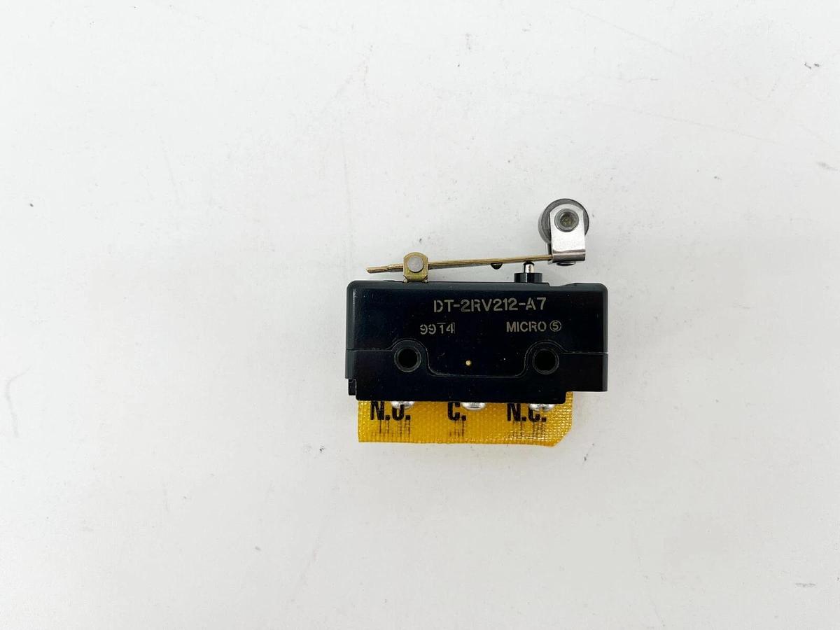 New Honeywell Microswitch DT-2RV212-A7 Snap Action Limit Switch