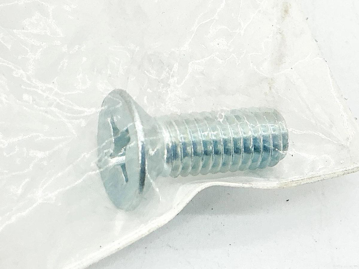 New Lot of 4 Hyster 0296472 Screw M6X1 .OX16