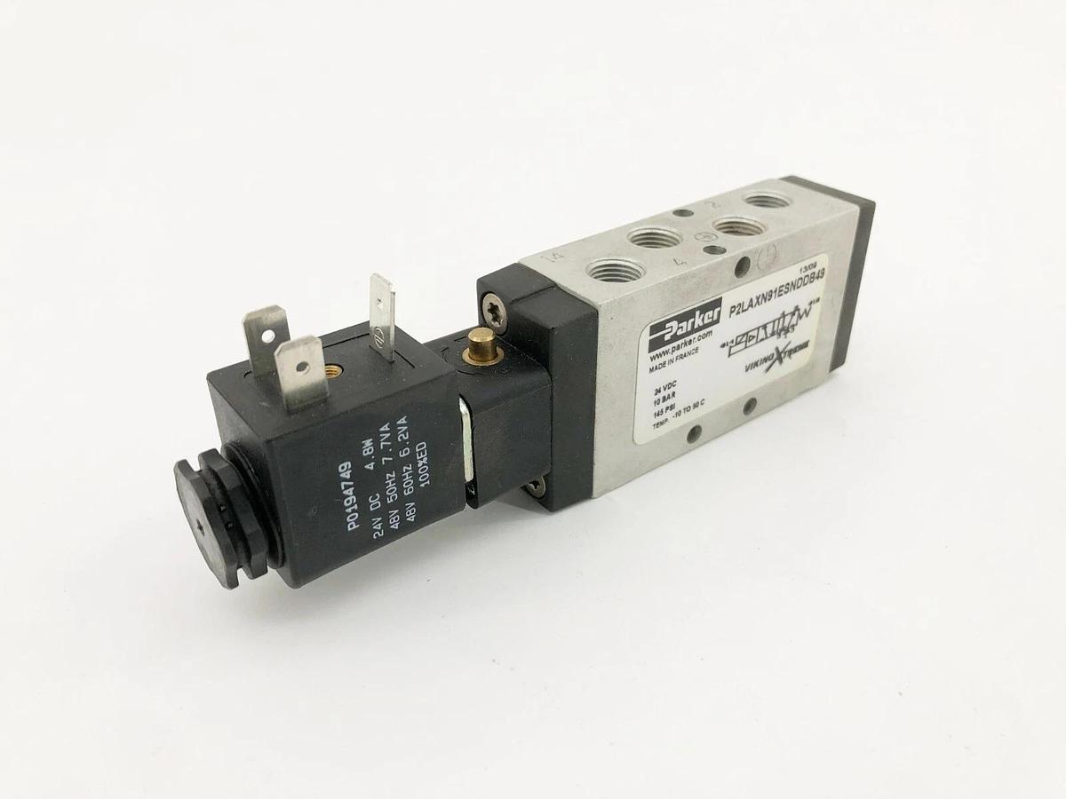 New Parker P2LAXN91ESNDDB49 Solenoid Valve 1/8" NPT 24VDC 145psi - No Box