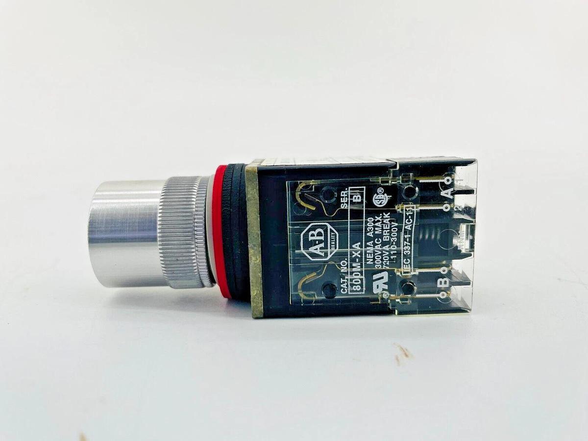 New Allen Bradley 800MR-QA24GA Illuminated Push Button Round 24V Green