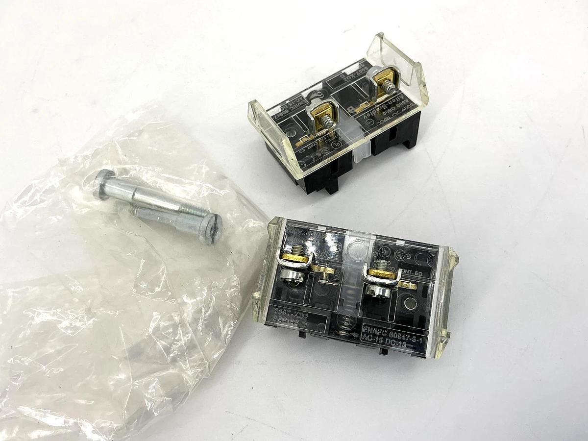 New Allen Bradley 800T-TFXLT6A4 Ser A Trigger Action E-Stop 2Pos Twist Release