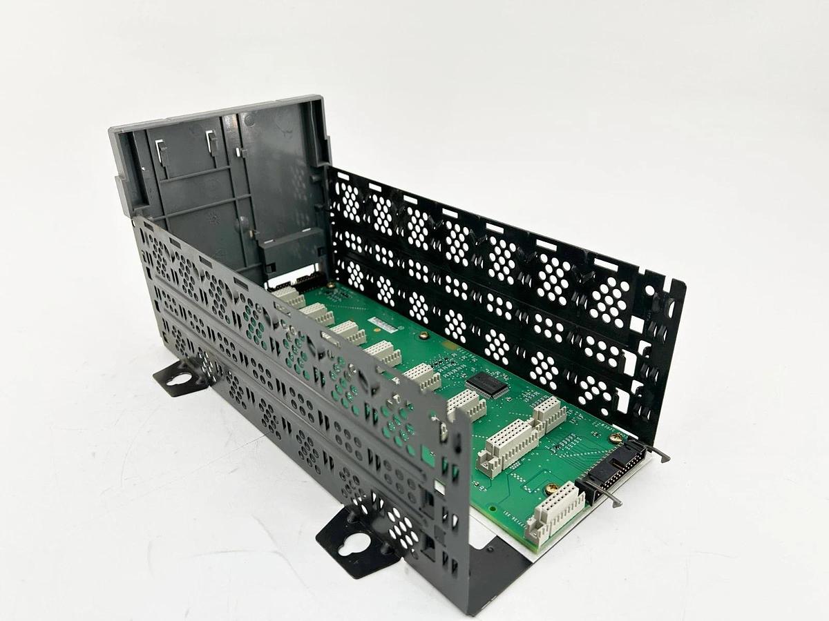 Used Allen Bradley 1746-A7 PLC Rack Modular Chassis 7 Slot 10A 5VDC Ser.B