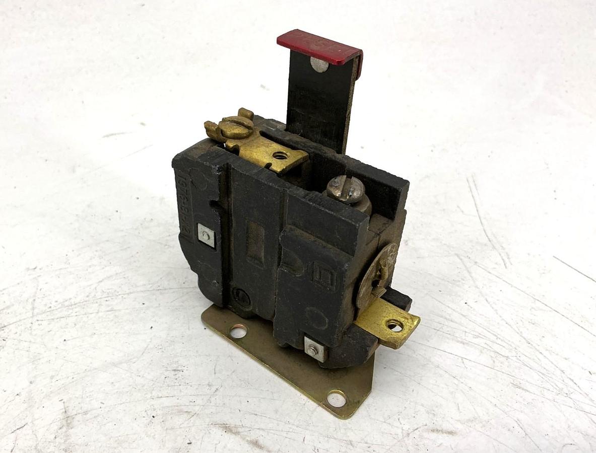 Used Square D 1976-B1-X2 Overload Relay Power: 600VAC Control: 600VAC/250VDC