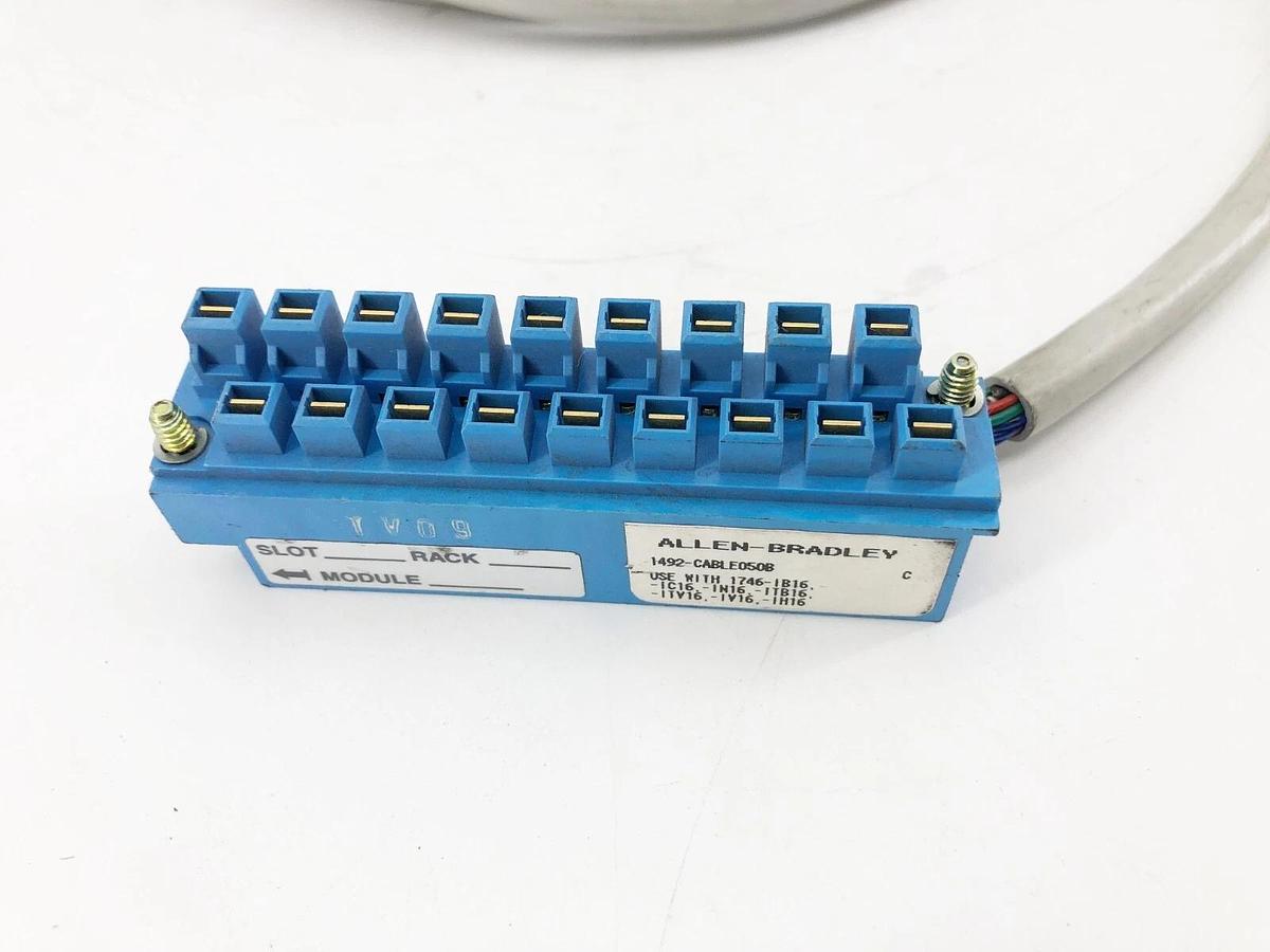New Allen Bradley 1492-CABLE050B Pre-Wired Cable For 1746 Digital I/O - No Box