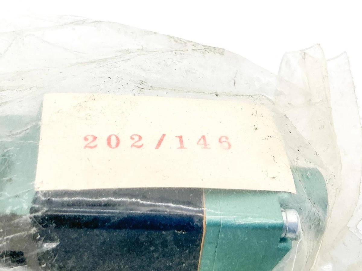 New Numatics 227-877B Solenoid Valve 110/120V .090A 202-146