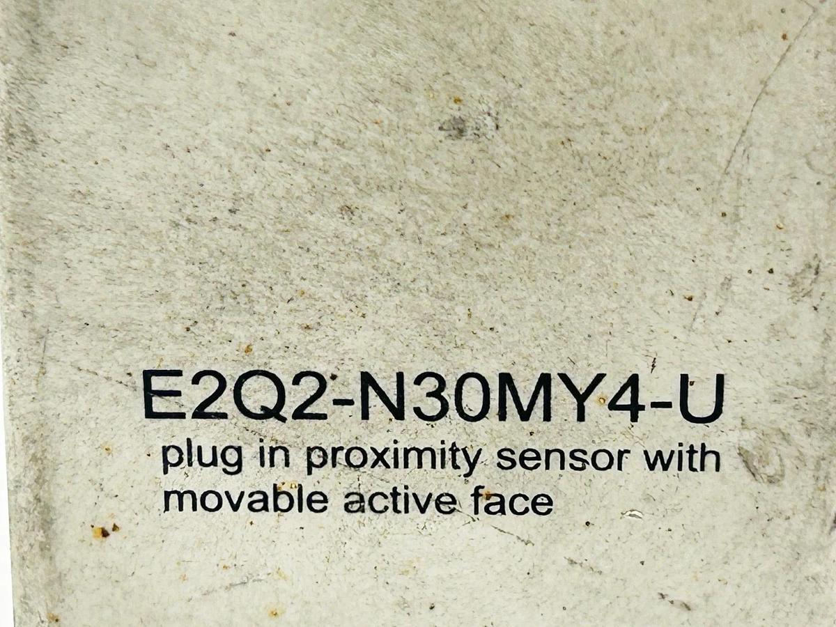 Used Omron E2Q2-N30MY4-U Proximity Sensor 250V 500mA 65Hz - Missing Back Plate
