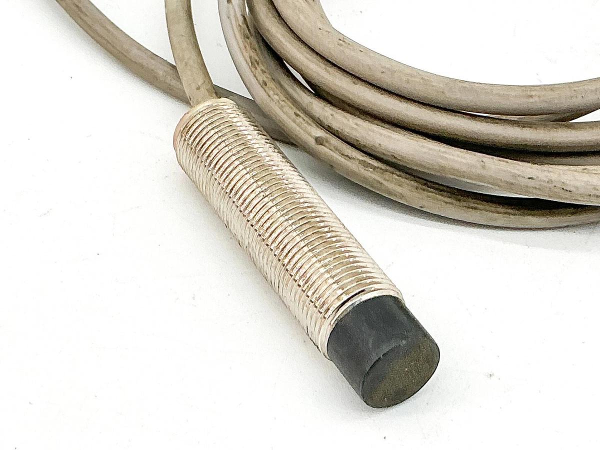New Eaton E57-12GE08-D1 Inductive Proximity Sensor 10-30VDC 2-Wire - No Box