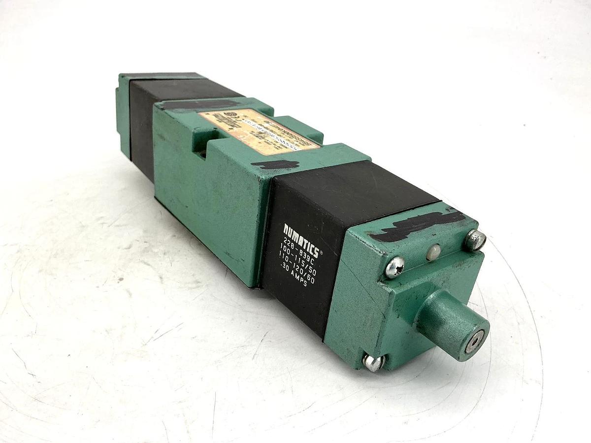 Used Numatics 555SS53CJ046T30 Solenoid Valve 150PSIG-Air 0.30A 110/120V 50/60HZ