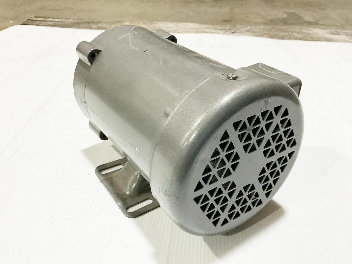 New Baldor CM3542-5 Electric Motor 3/4HP 575V 1.2A 1725RPM 34A062-0908