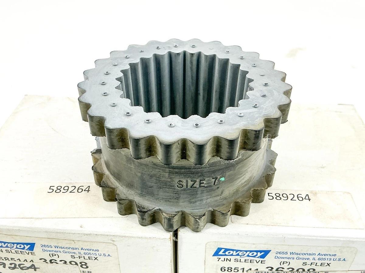 New Lot of 2 Lovejoy 7JN Coupling Sleeve 685114 36398
