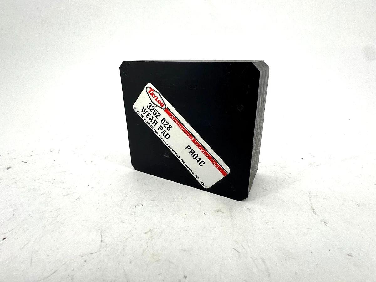 New Taylor Forklift 3252 028 WEAR PAD PR04C - No Box