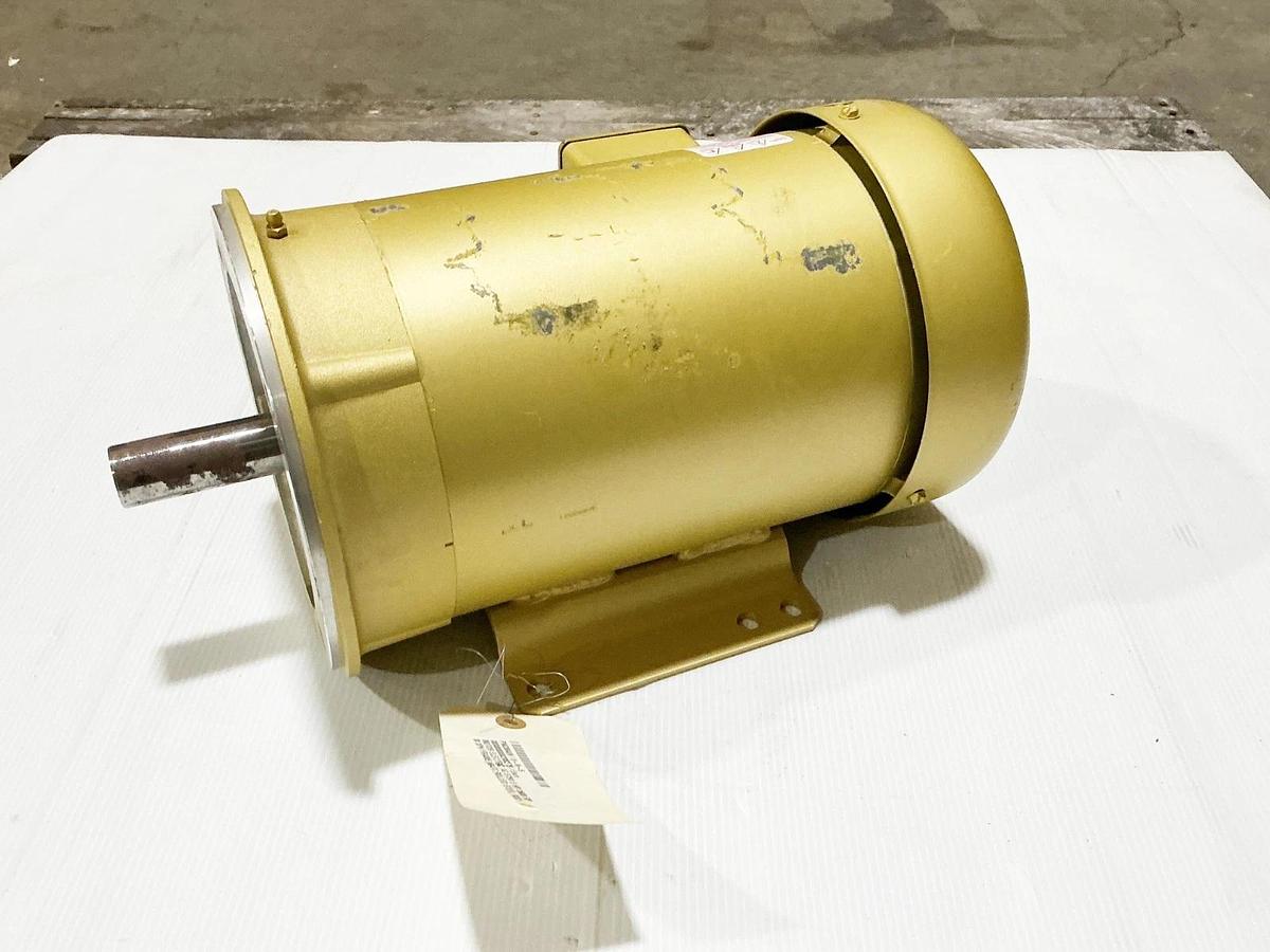 New Baldor CEM3613T-5 Electric Motor 5HP 3PH 575V 3450RPM 4.7A 36A002S505G1