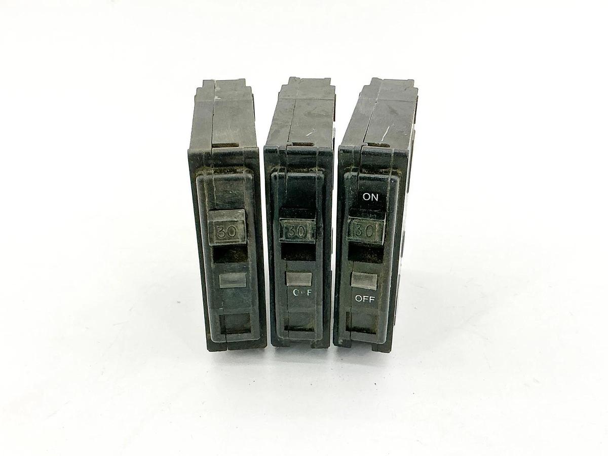Used Lot of 3 Square D QO130 Circuit Breaker 30A 240V 1P Type QO