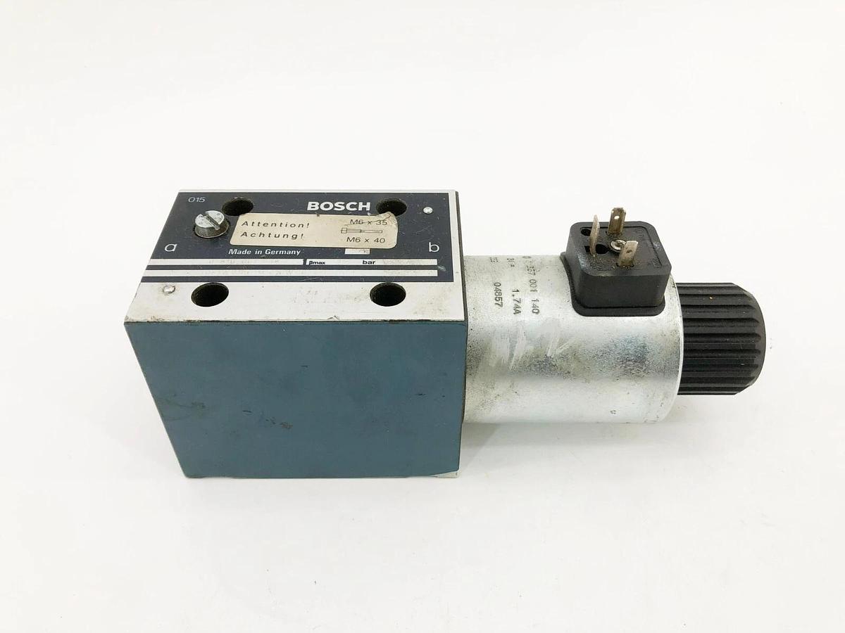 Used Bosch 0810001748 Directional Valve 24V 1.7A 081WV10P1M1010WS024/00D0