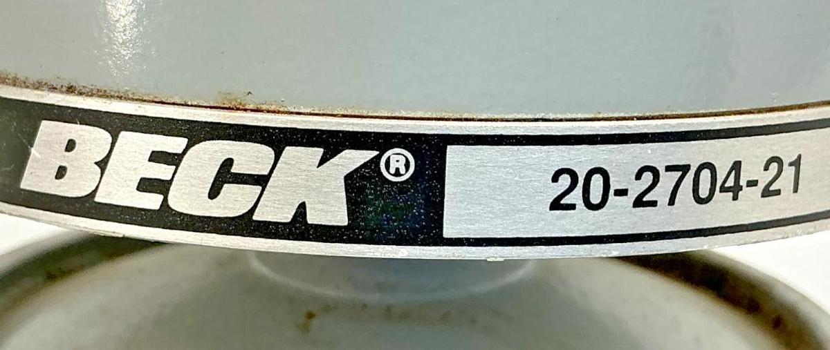 Used Beck 20-2704-21 Damper Motor / Actuator 220OHMS 0.35A 120VAC 50/60HZ 20270421