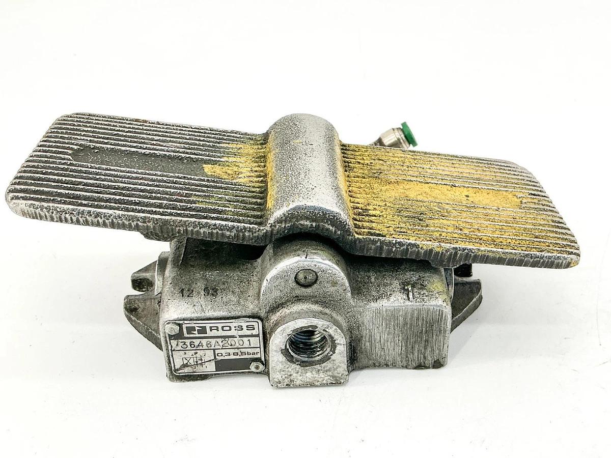 Used Ross Controls 3646A2001 Foot Switch 0.3-8.5Bar