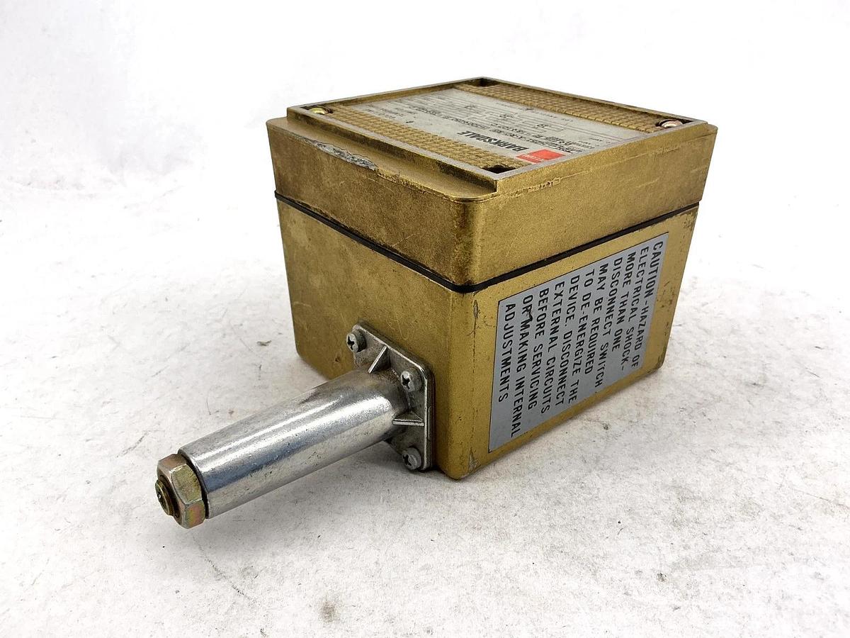 Used Barksdale T2H-H251-A-RD-R5 Gold Line Temp Switch -100+200F / -73+121C