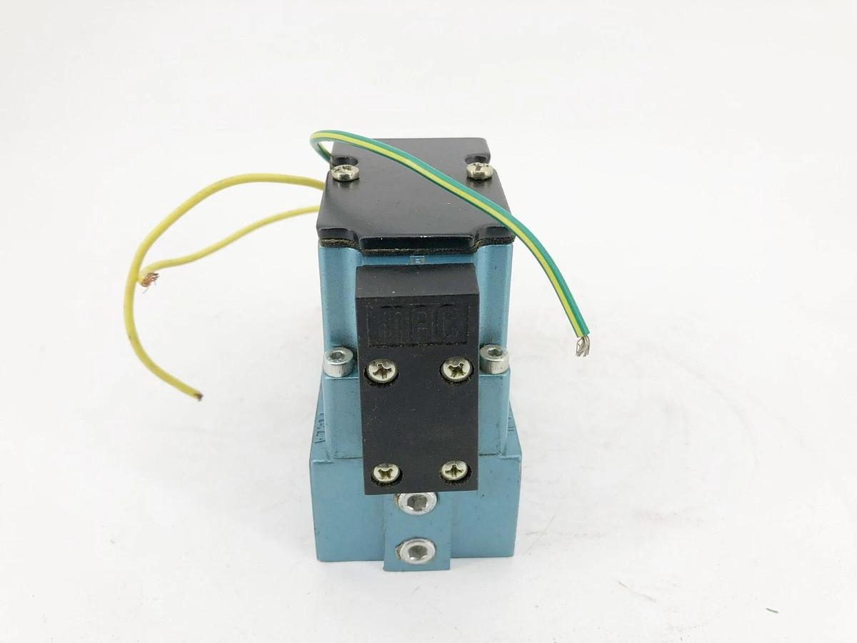 New MAC Valves 6211C-211-PM-111DA Solenoid Valve 150psi (No Coil)