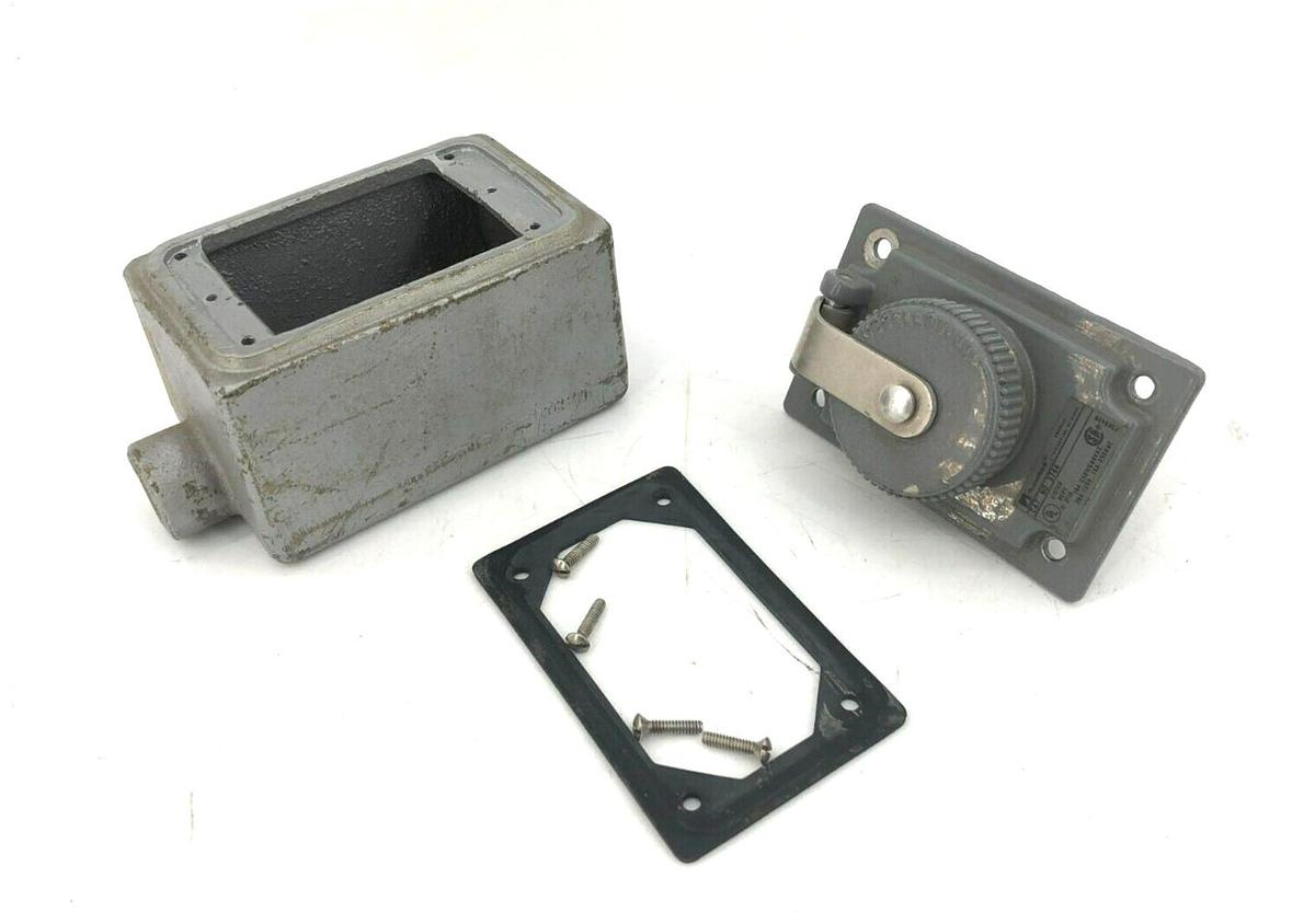 Used Russellstoll 3744 Receptacle With Appleton FD Unilet 1/2" 20A-125V 15A-250VAC
