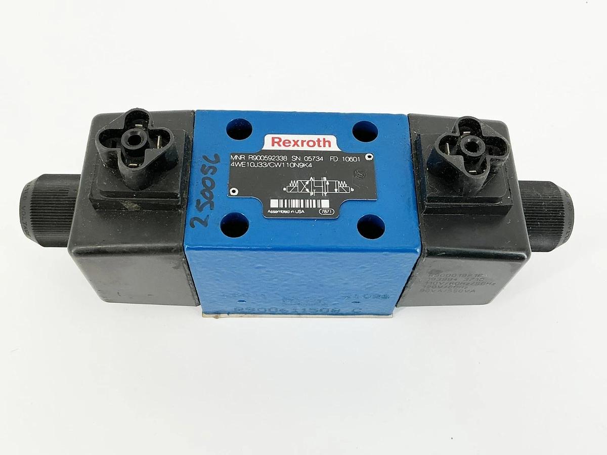 New Rexroth R900592338 Directional Solenoid Valve 120V 4WE10J33/CW110N9K4 No Box