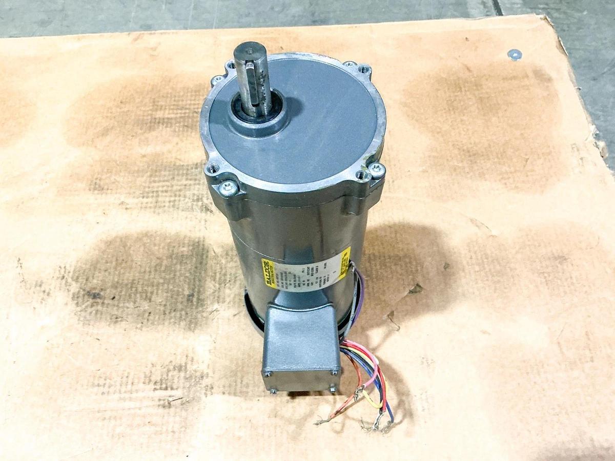 New Baldor GMP3338 Gear Motor 1/3HP 460V 3PH 5:1 Ratio 345RPM