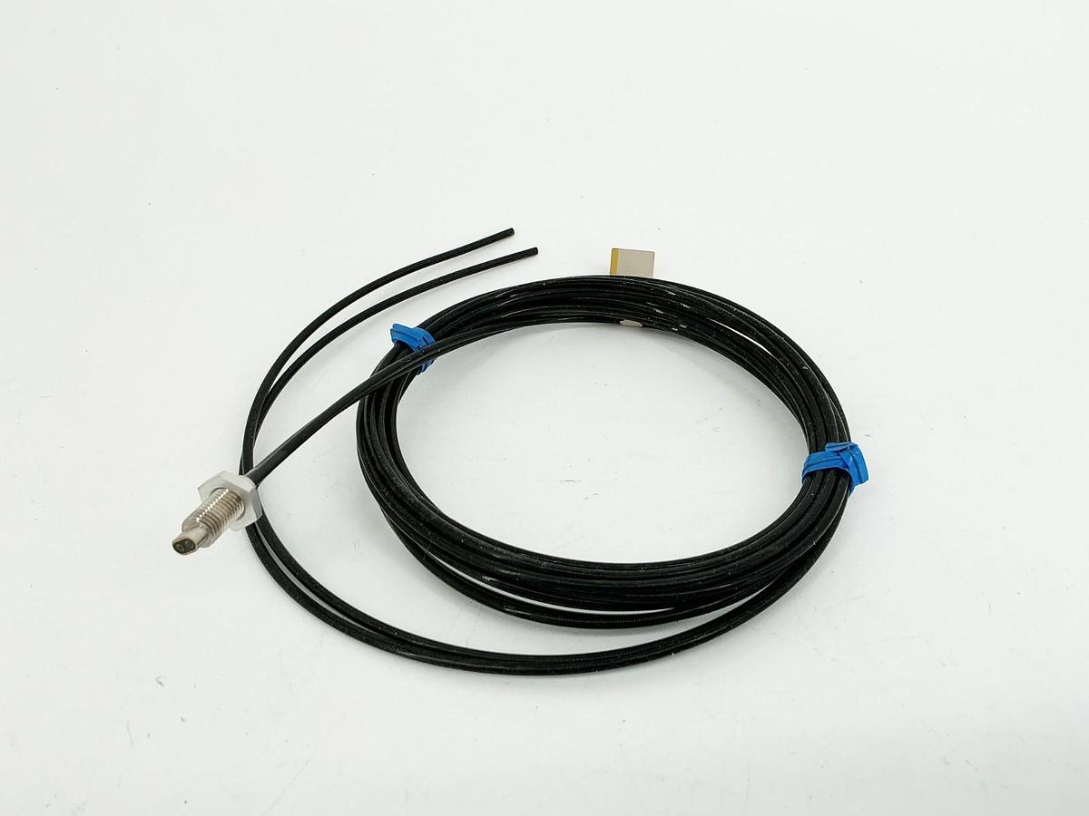 New Omron E32-D51 Photoelectric Fiber Sensor - No Box