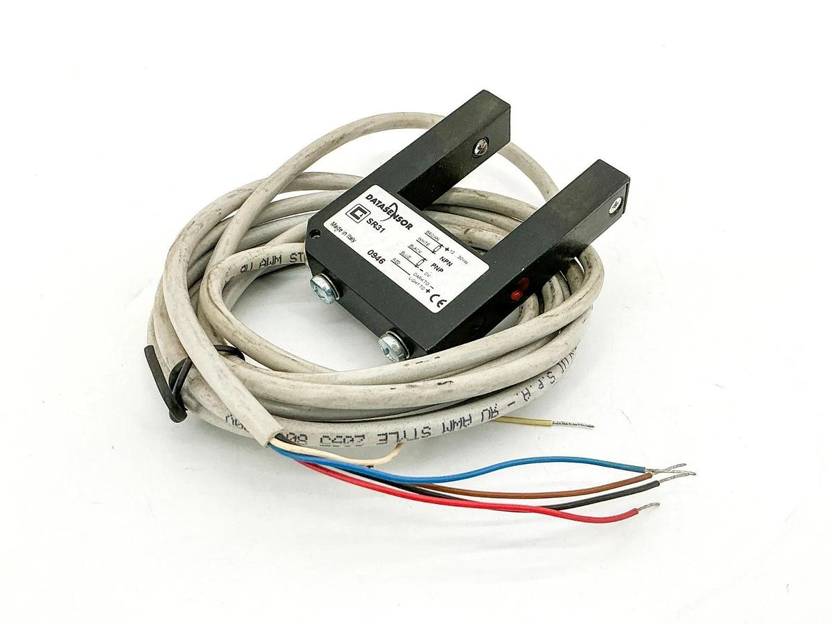 New Datasensor SR31 Fork Sensor 10-30VDC 5 Wire - No Box