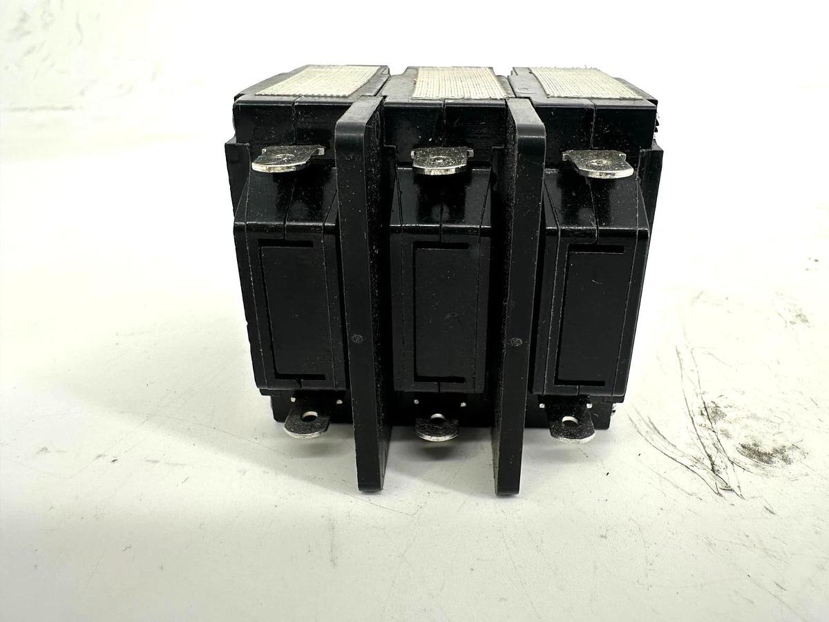 New Heinemann JA3-A3-AD Circuit Breaker 3P 50/60HZ 30A 415V - No Box