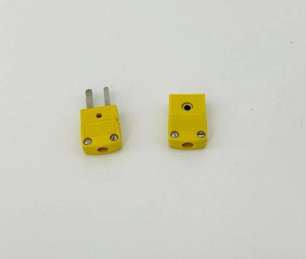 Lot of 4 New Omega 3914008 Connectors, K CH+ Al-