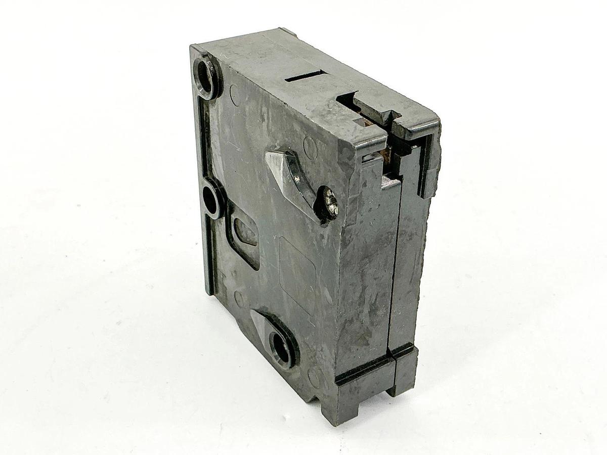 New Lot of 3 ITE QP120 Circuit Breaker 20A 240V 1P Type QP - No Box